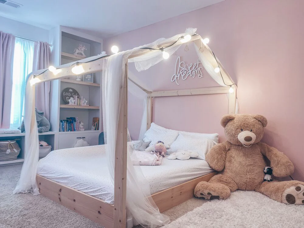 Bulbrite Pack of (2) 14-foot Black String Light Kits with Ten 11 Watt Clear Globe G16 Incandescent Light Bulbs per Kit - Cheap-Us