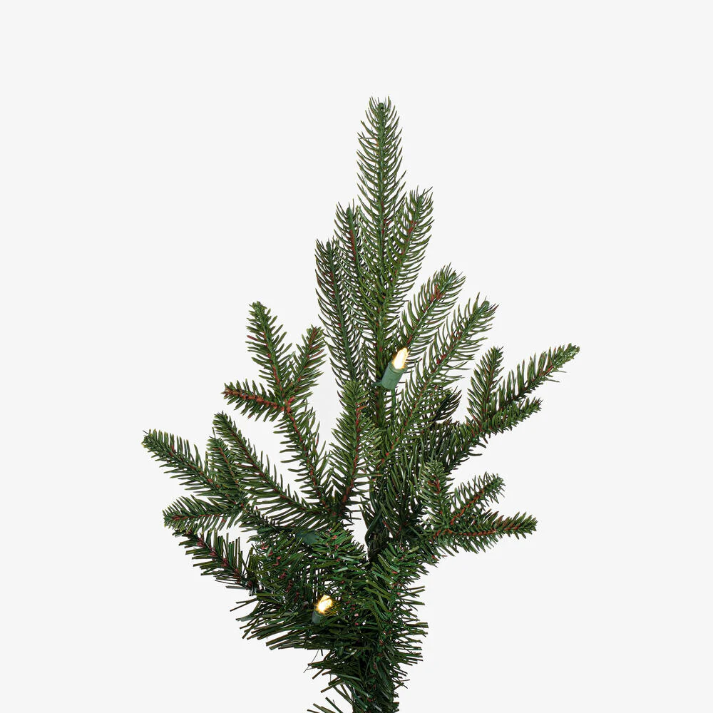 Vickerman 7.5' x 48