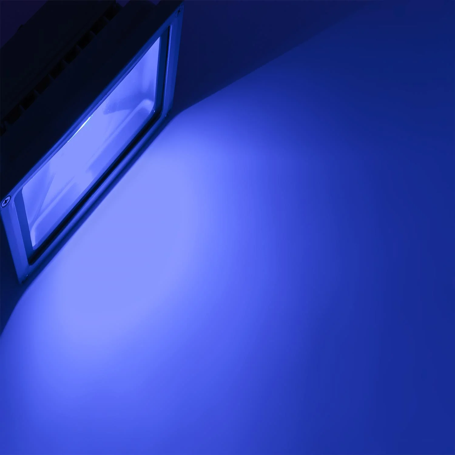 Sunlite RGB Flood Light Wire Leeds, & Remote - Cheap-Us