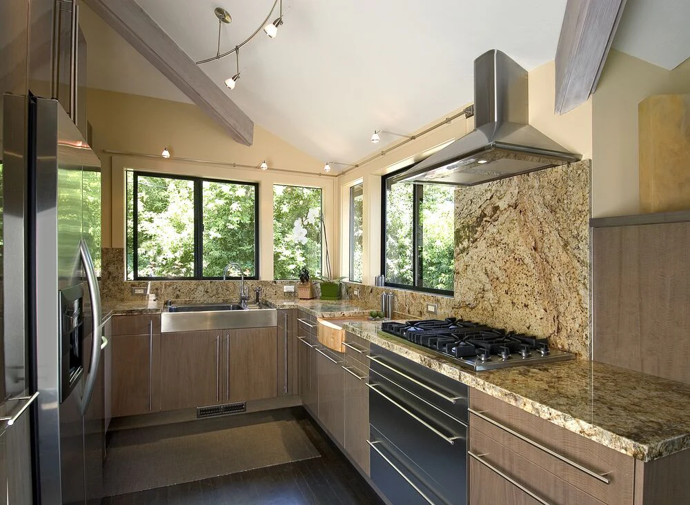 Bulbrite Pack of (3) 7.5 Watt Dimmable Flood MR16 Bi-Pin (GU5.3) LED Bulb - 570 Lumens, 2700K, and 90 CRI - Cheap-Us