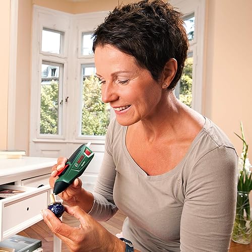 Bosch Akku Heißklebepistole GluePen (Micro USB Ladgerät, 4x Kleber Ultrapower, Karton, 3,6 Volt) - Cheap-Us