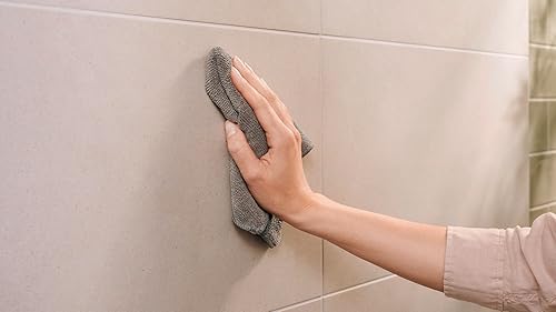 tesa Baboo L Badorganizer mit Bambus-Deckel, matt-weiß - Bad-Aufbewahrungsbox zur Wandmontage ohne Bohren, inkl. tesa Powerstrips Waterproof Strips XL - 182 mm x 210 mm x 102 mm - Cheap-Us