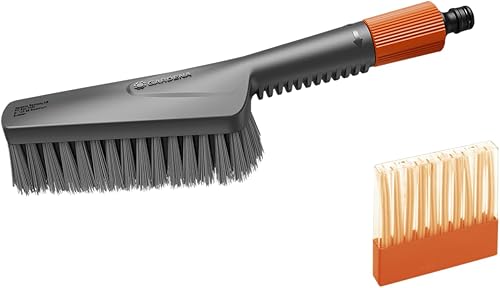 Gardena Cleansystem Wasch-Set mit Handbürste S soft: Reinigungsbürste für empfindliche Flächen und enge Stellen, mit Durchflussregulierung, inkl. Reinigungssticks zum effektiven Putzen (18860-20) - Cheap-Us