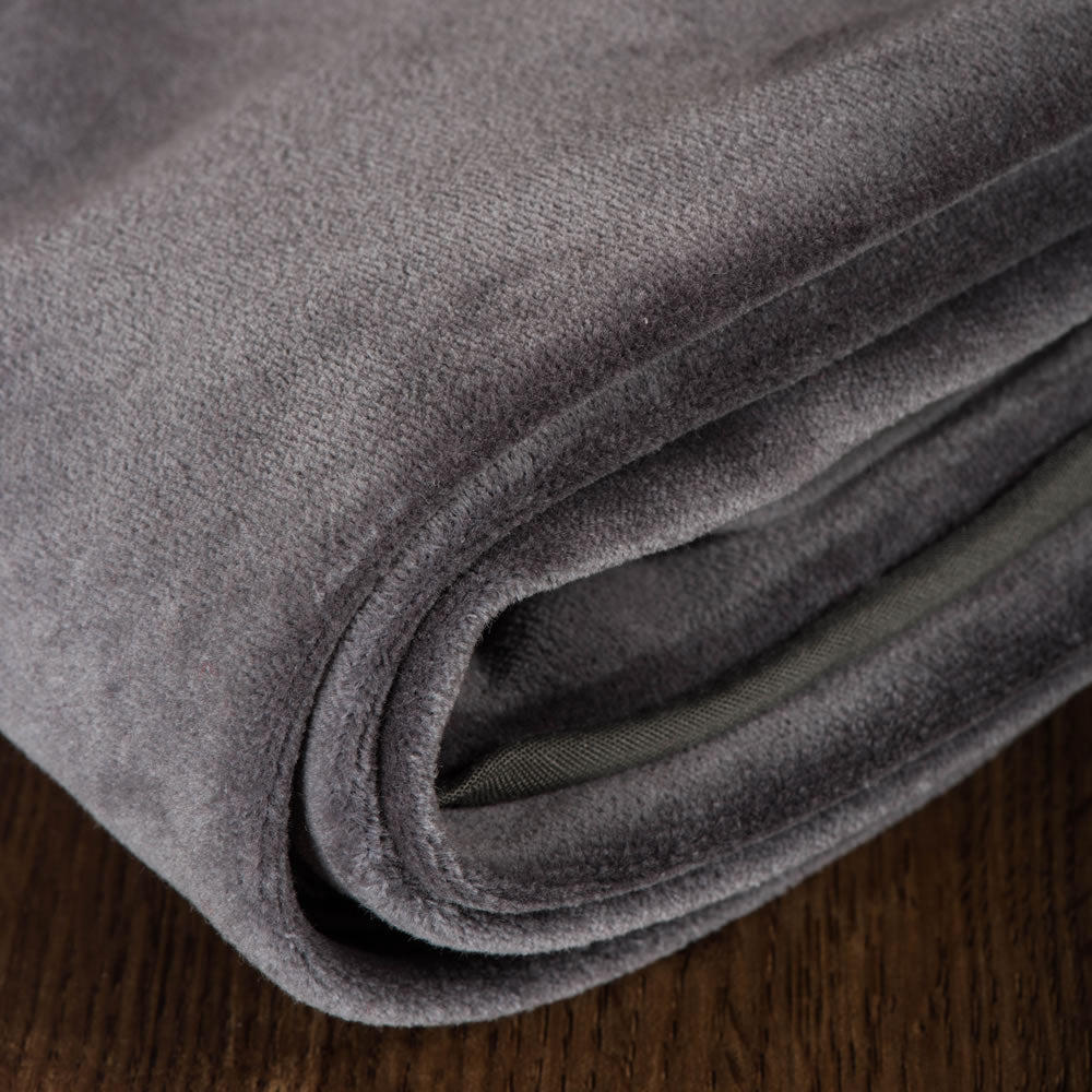 Vickerman Decorative 60