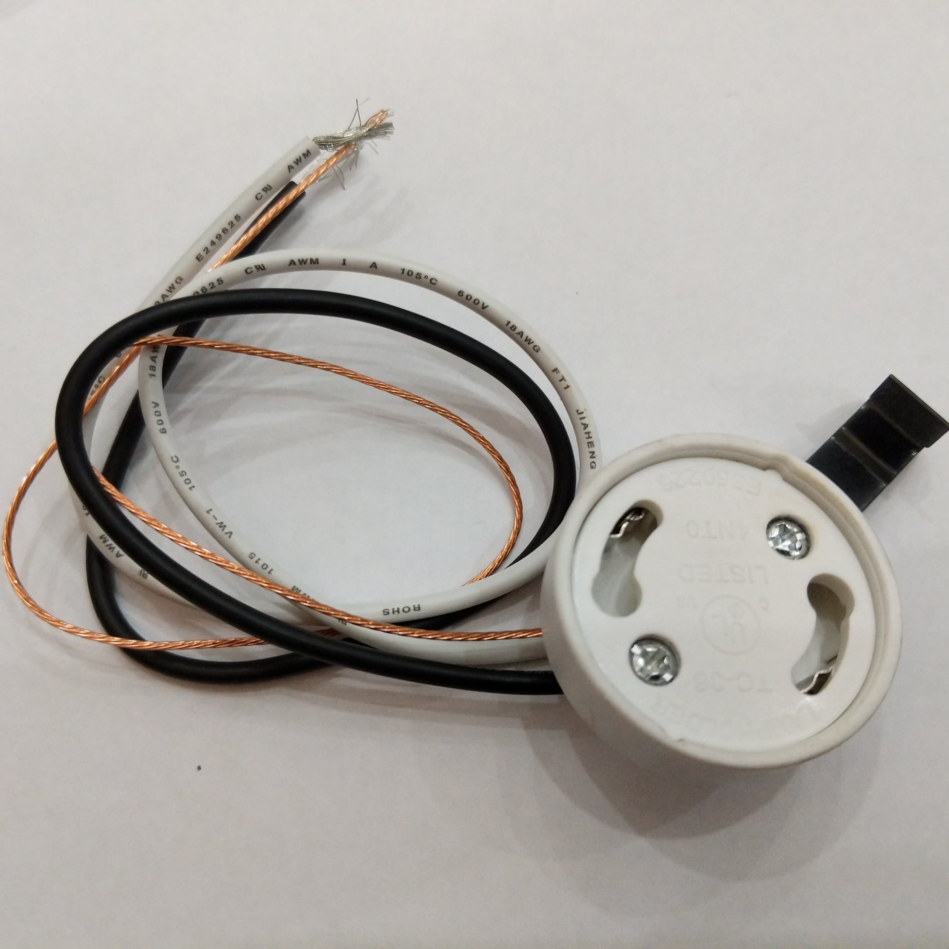 GU24 SOCKET WITH SIDE CLIP + GROUND SUNLITE - Cheap-Us