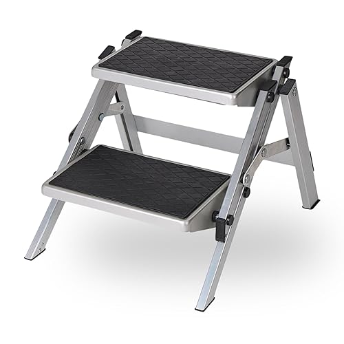 BERGER Trittleiter 2 Stufen klappbar | zusammenklappbar mit Rutschfester Gummimatte | Trittstufe Wohnwagen Tritt 2 Stufen | klappbarer Tritthocker - bis 150 kg belastbar (Legierter Stahl) - Cheap-Us
