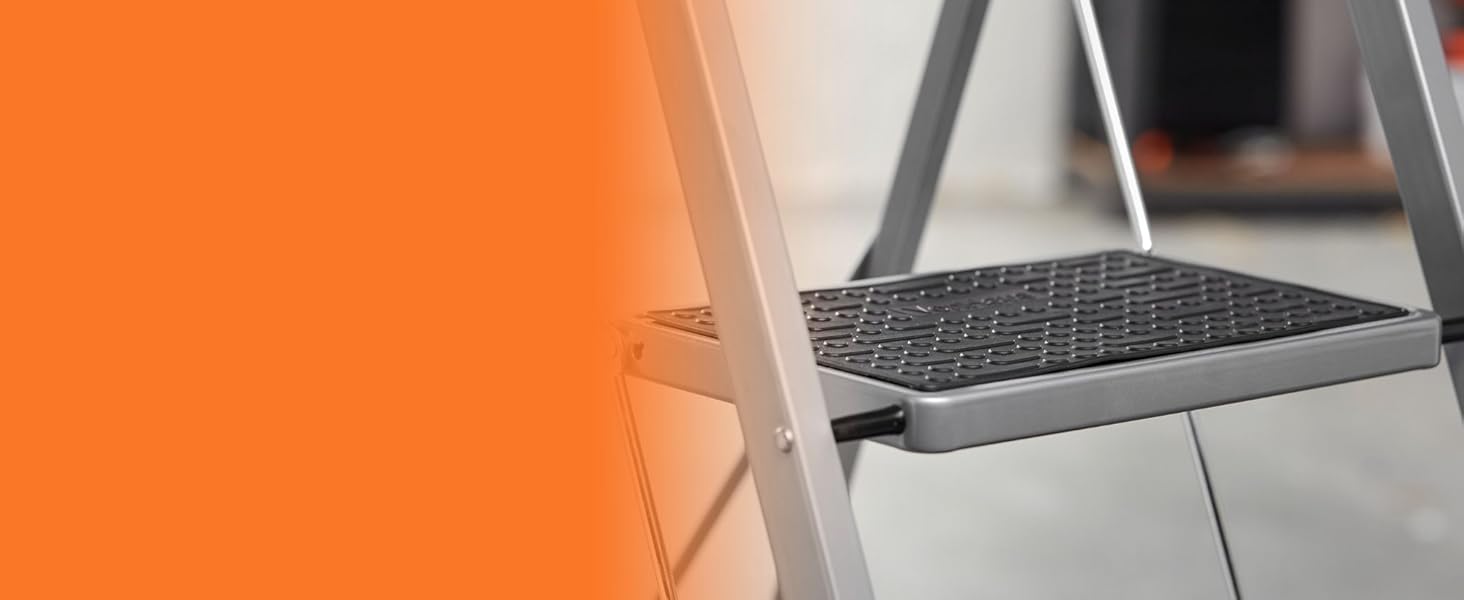 VonHaus Trittleiter 4 Stufen Klappbar