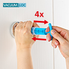 Die Pumpe gegen den Loc drücken und den Pumpkolben herausziehen bis ein lautes Plopp zu hören ist. 